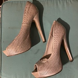 Madden Girl Women’s Silver Round Open Toe Classic Pumps Size 8M $15